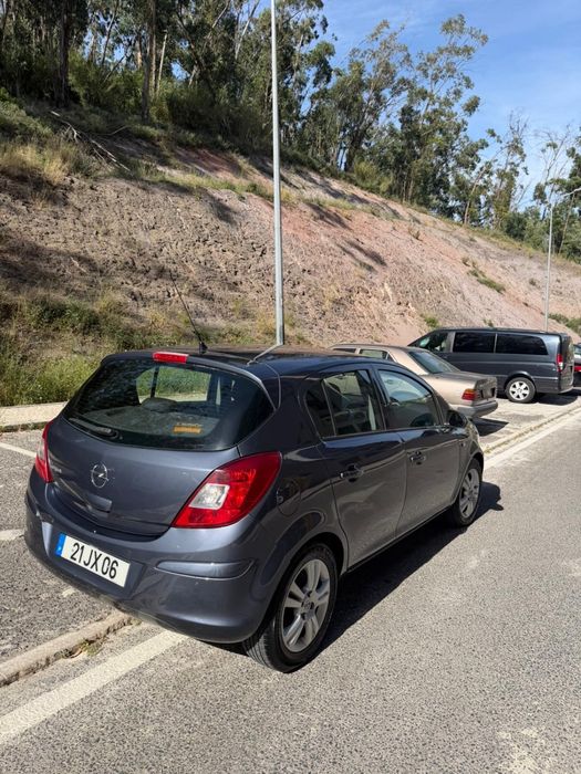 Vende - Carro Opel Corsa 2010 - 80.000KM