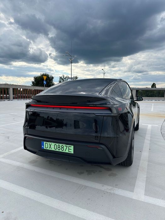 Tesla Model Y Tesla Model Y LR RWD Premium - Czarny - CESJA