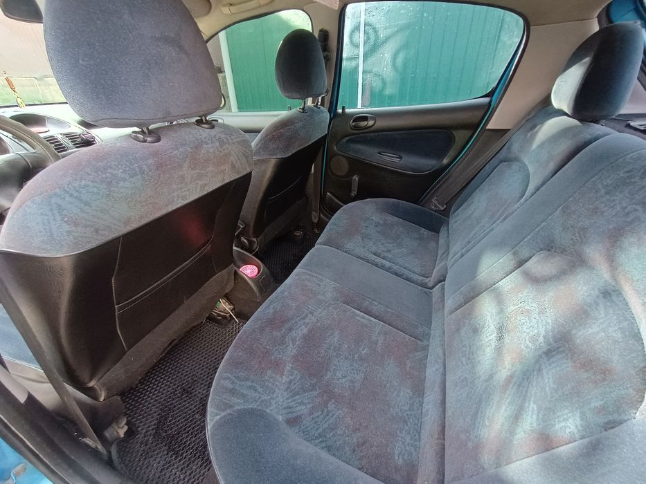 Пежо 206 1.4 автомат