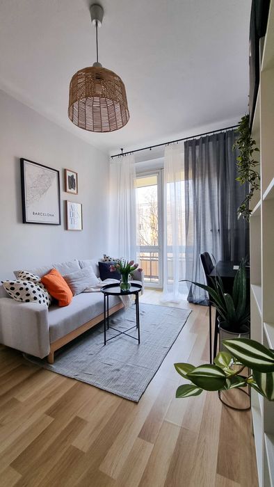 Pokój z balkonem - Rondo Lotników - Nowe umeblowanie - Od zaraz