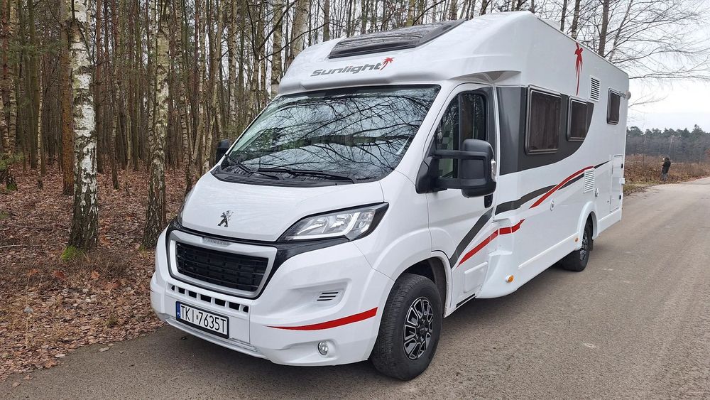 Sunlight T67  SUNLIGHT T67  5-miejsc, Klima, TV SAT, niski przebieg FAKTURA 23%
