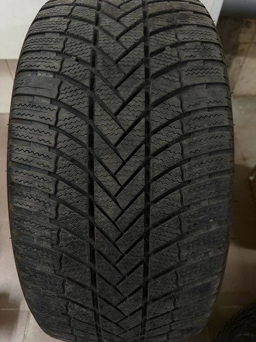 Зимові Шини Bridgestone Blizzak 275/40 R21 Б/В 7з10 стан