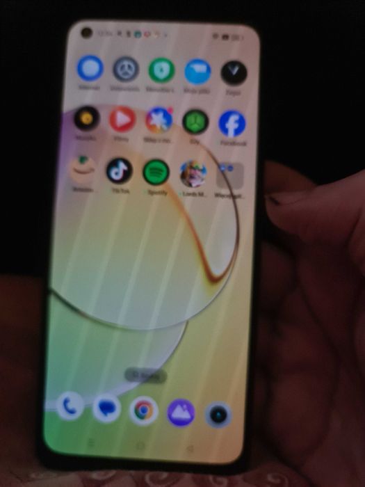 sprzedam lub zamienię realme 10 8gb 128 gb