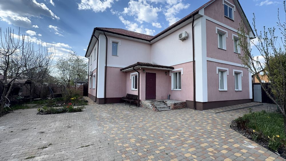 Будинок для великої родини в Ганнівці