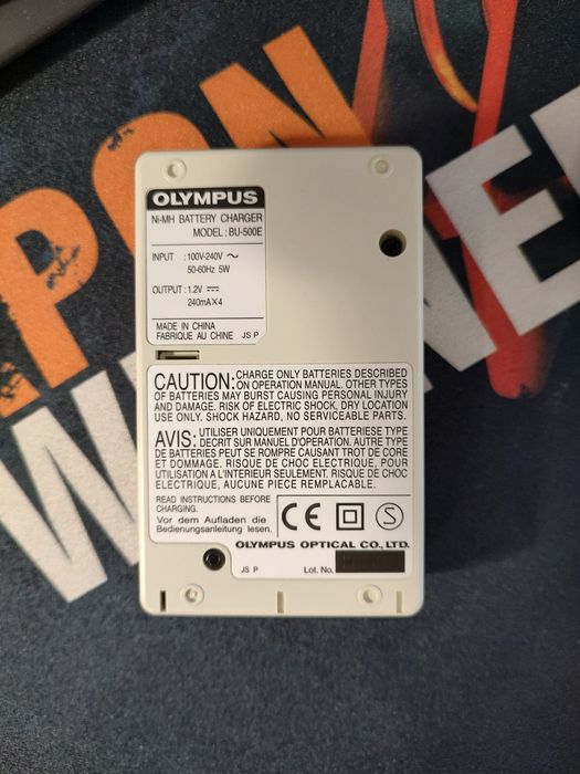 Зарядное устройство для аккумуляторов Olympus BU-500E Ni-MH (original)