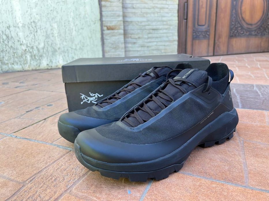 Кросівки Arc'teryx Vertex Alpine Black 46 розмір