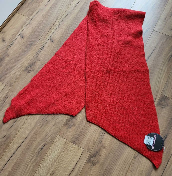 Szal czerwony 100% wiskoza