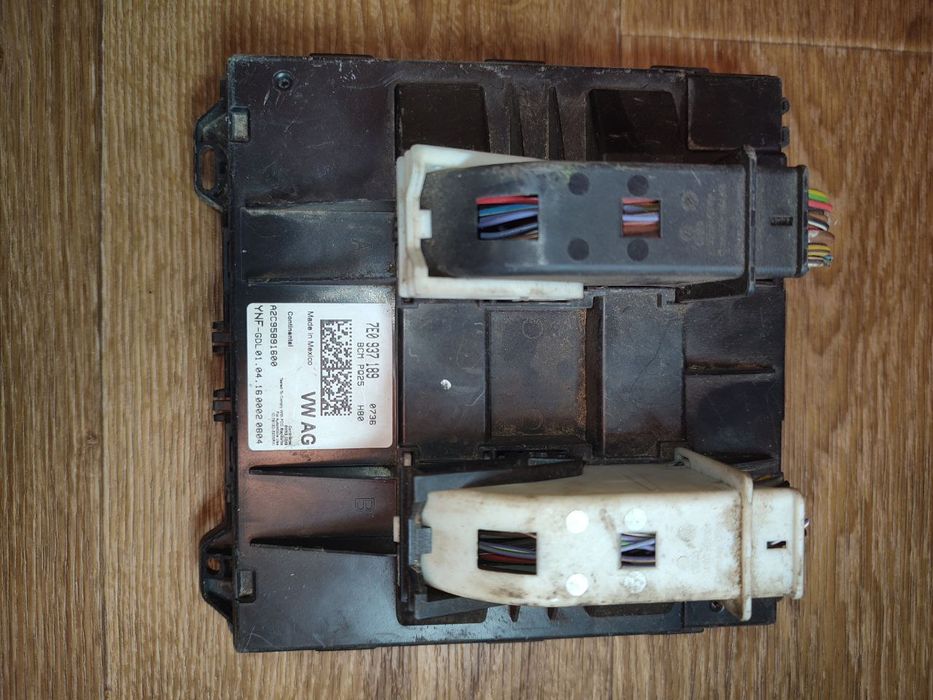Комплект блоков ЭБУ Volkswagen Jetta 6 / Passat B7 USA (ECU, АКПП, BCM