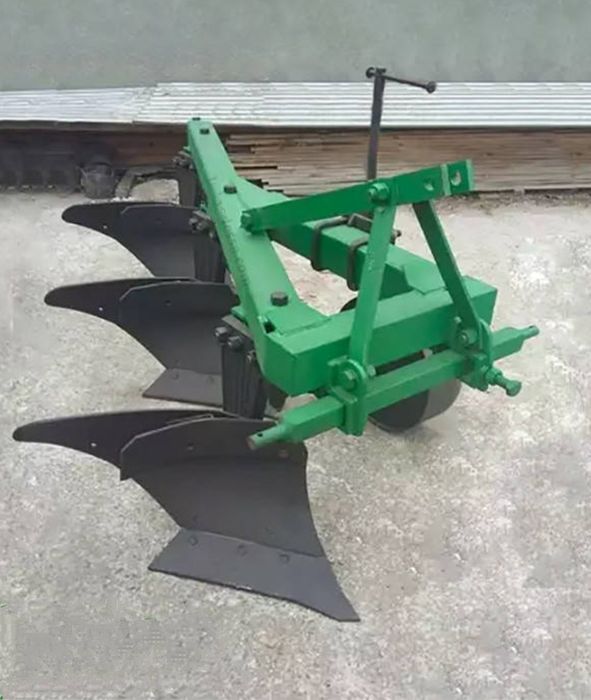 Плуг ПЛН 3-35.Запчастини на плуг ПЛН ,ПЯ.