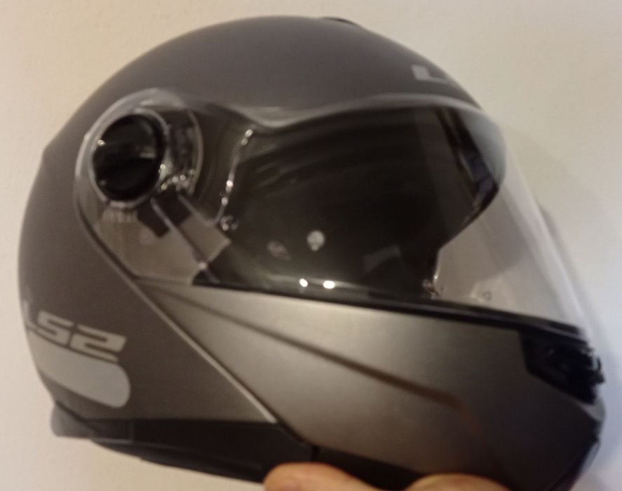 Capacete semi novo!
