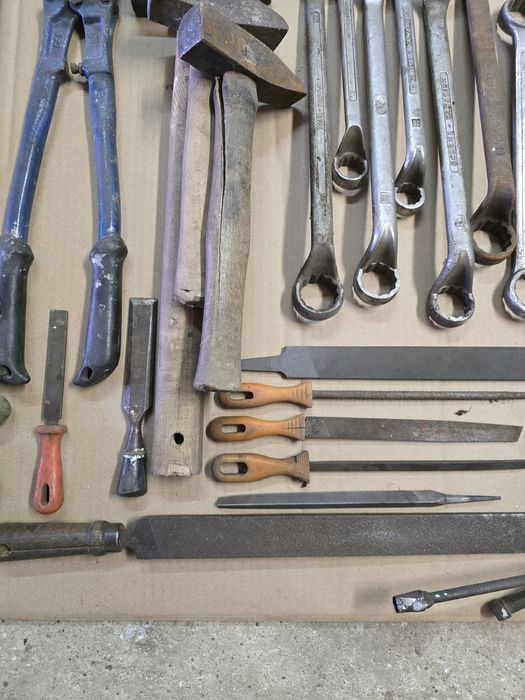 Zestaw likwidacja warsztatu pilniki klucze młotki nitownice hebel