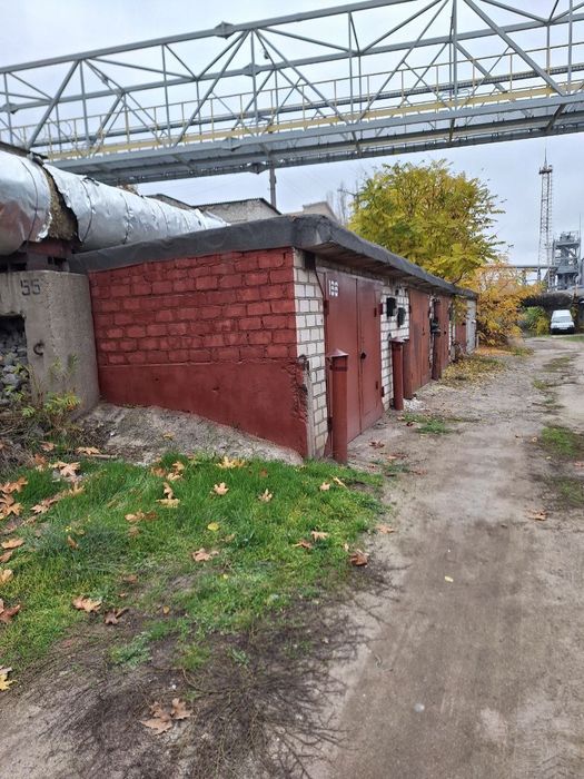 Продаю гараж з підвалом, кооператив, берег.