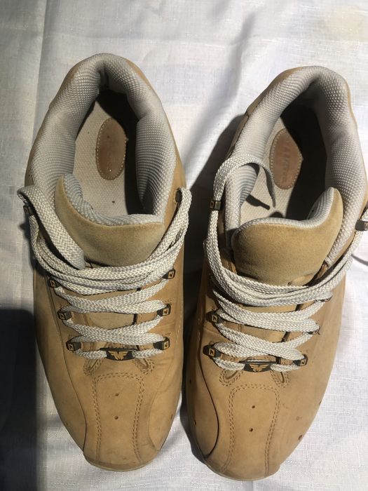 Продаються чоловічі  кросівки. Теплі . Великий розмір 47.5  ( 26см)