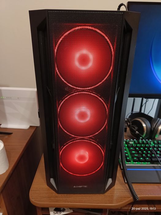 Komputer do gier R7-5700X, 16GB RAM, 2TB SSD, Radeon RX 6600 8GB