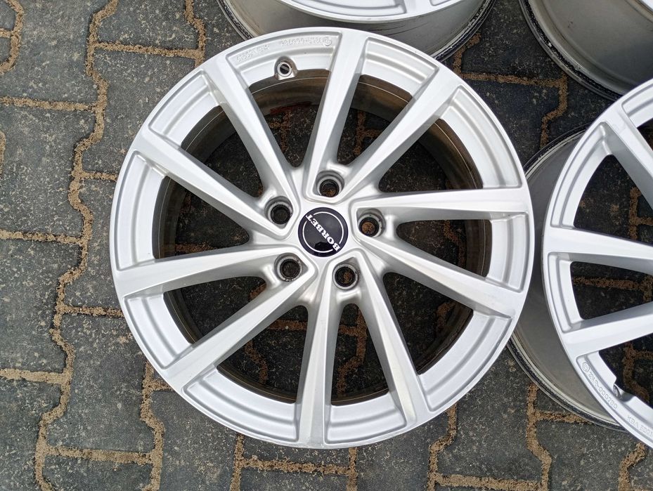 Borbet CMA V Crystal Silver 7Jx17H2  5x112 ET47  Audi  VW  Seat Skoda