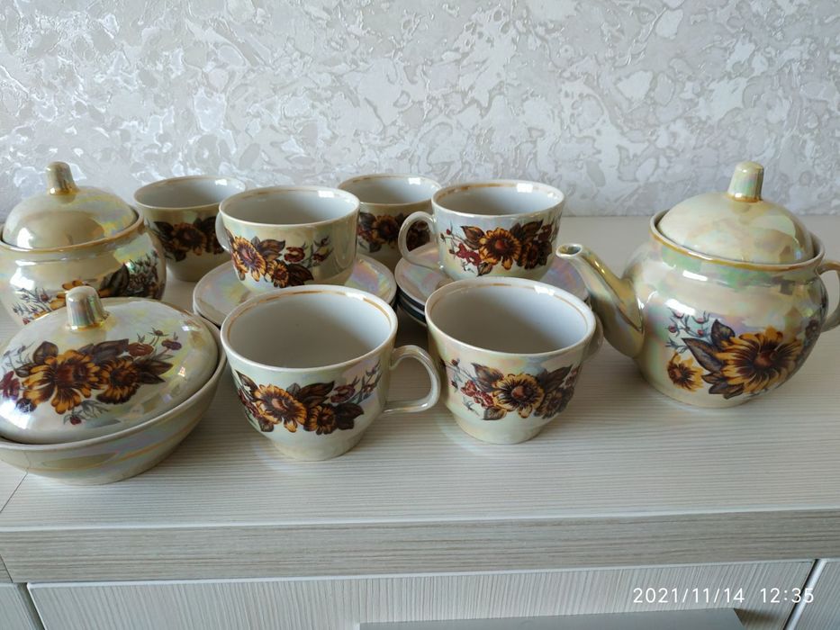 Продам сервиз чайный