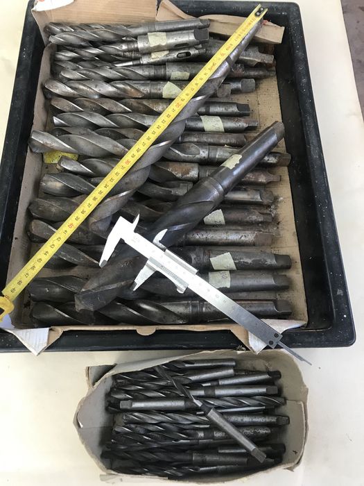 ,плашки,мітчики , сверла великих розмірів