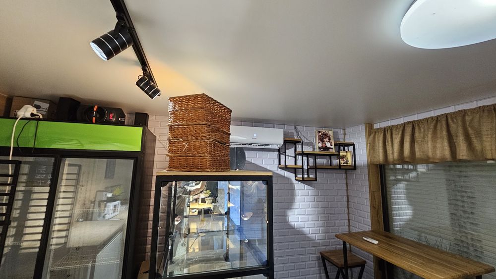 Сдам Маф Хортицкий район с Оборудованием под Кофейню или Варианты