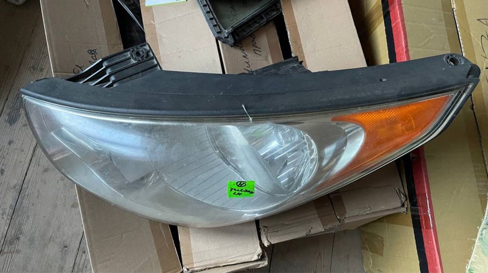 Левая фара Hyundai tucson 2010-2013