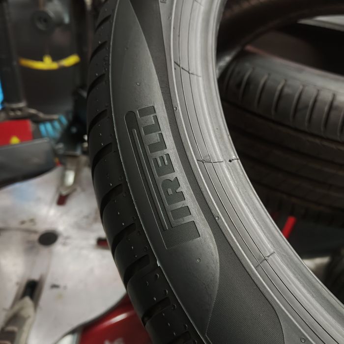 225/45/18 Sprzedam komplet opon letnich Pirelli