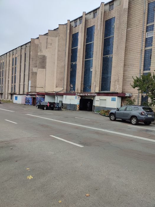 Здається в оренду гаражний бокс