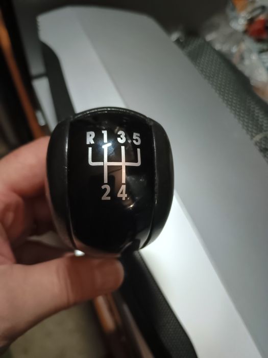 Оригинальная ручка КПП Skoda Octavia A5.