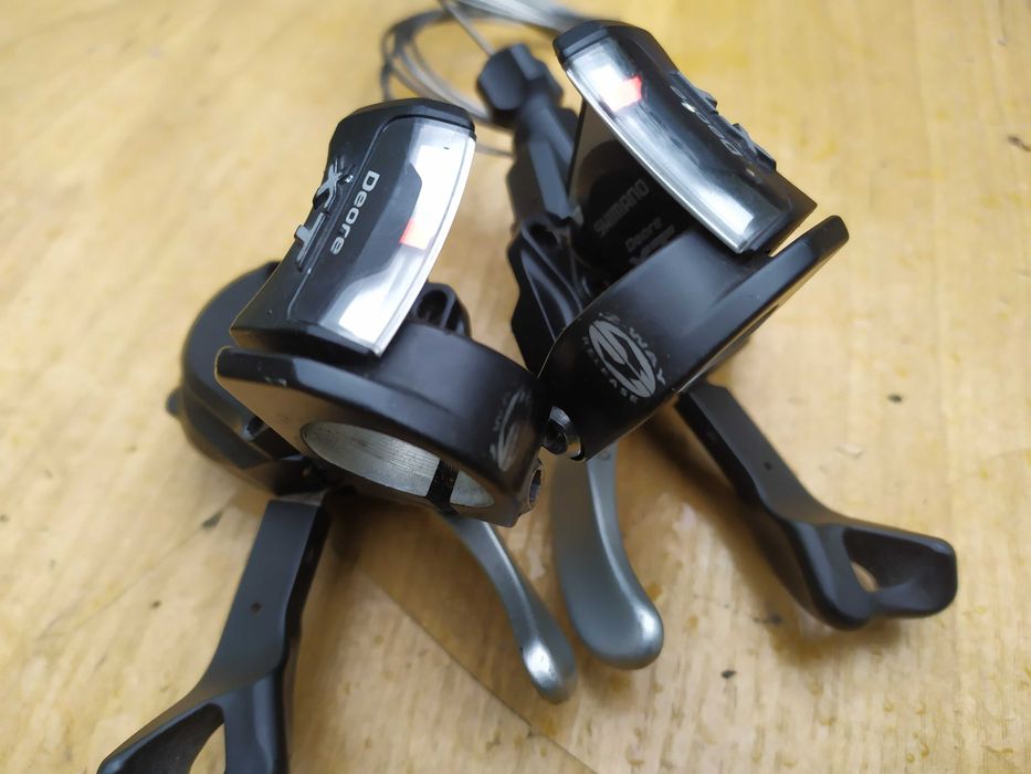 Shimano Deore XT SL-M770  manetki Rapid-Fire Plus  ,3x 9 Speed Polecam