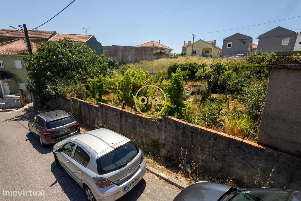 ***Terreno Urbano Caneças***