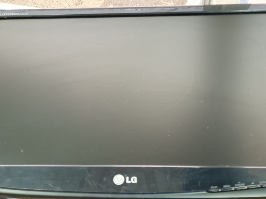 Монитор LG Flatron "W2243SV"
