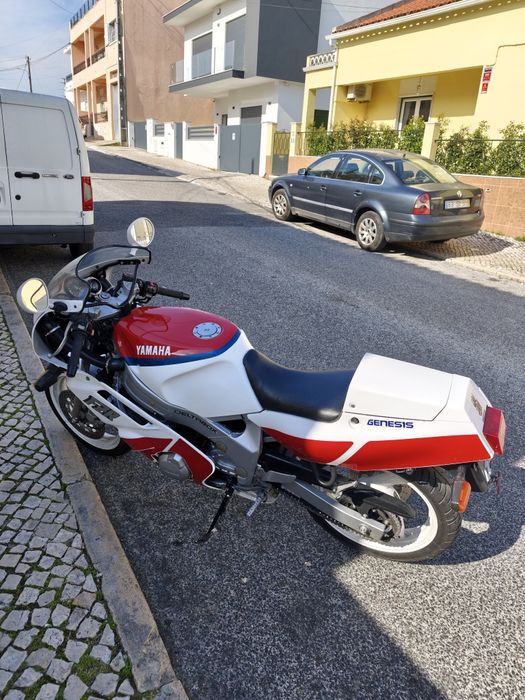 Yamaha FZR 600 3HE