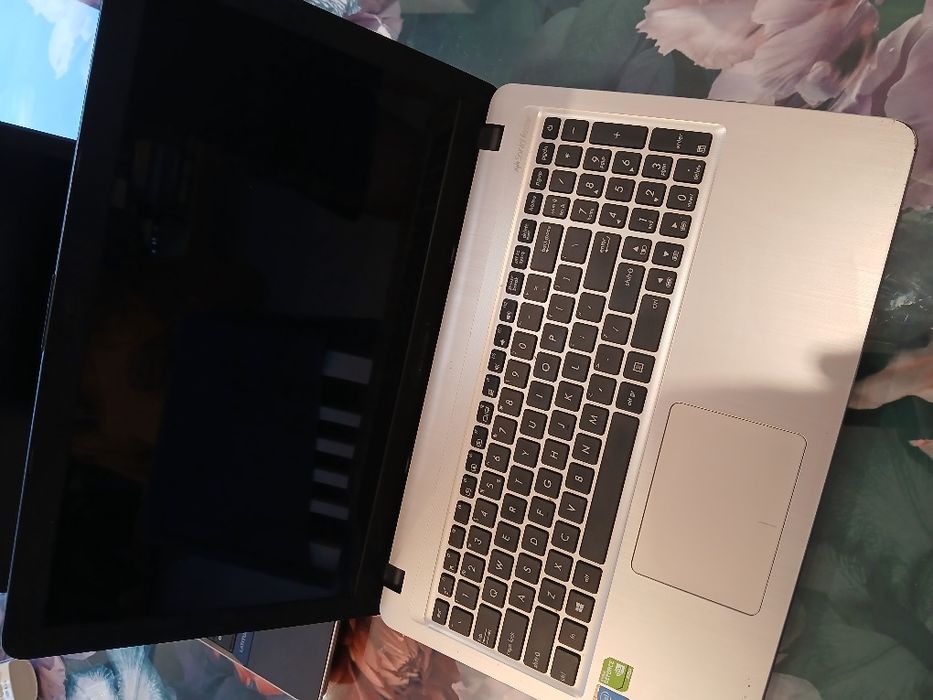 Laptop Asus 540L