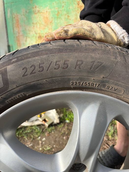 Диски R17 5x114.3 с резиной