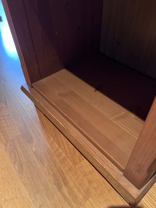 Estante alta em madeira IKEA – 5 prateleiras