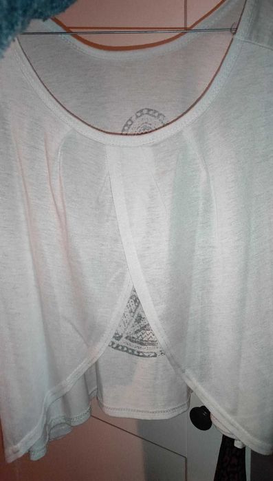 Blusa Branca com Mão de Fátima - Nova