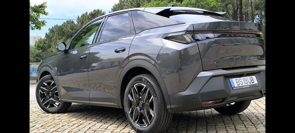 Peugeot 3008 hibrid 2025 6000 km