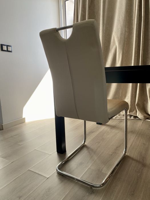 Conjunto de 6 cadeiras de sala por apenas 120€