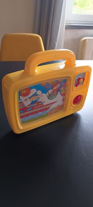 Brinquedo Caixa de música com movimento da imagem