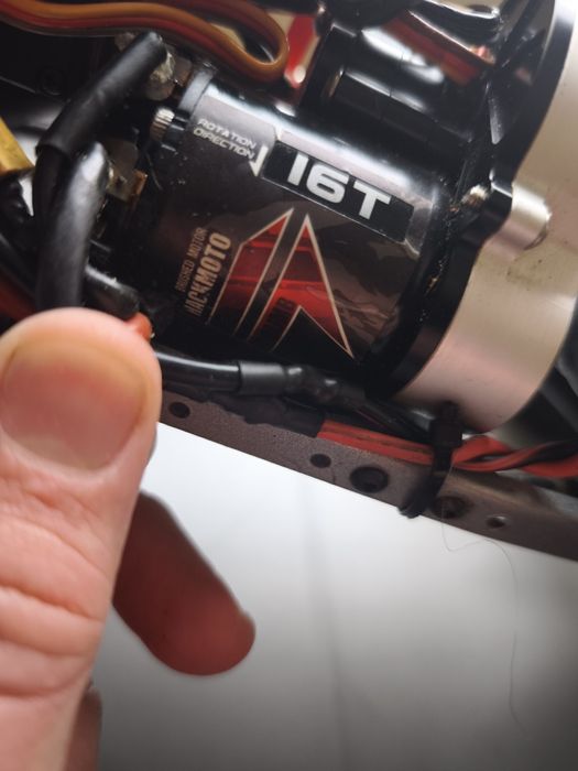 Axial scx10 rc crawler