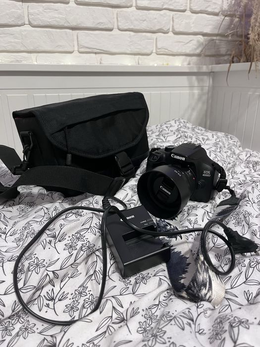 Lustrzanka canon eos 4000d + obiektyw canon 50mm f/1.8