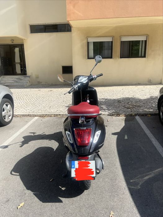 Vespa primavera 125