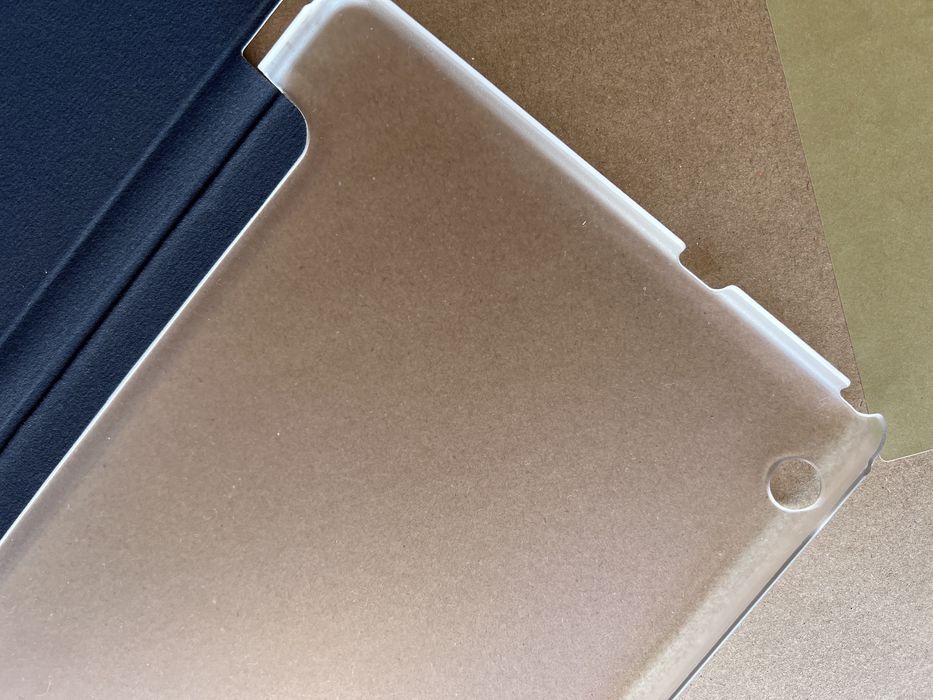 Capas para Tablet 11”