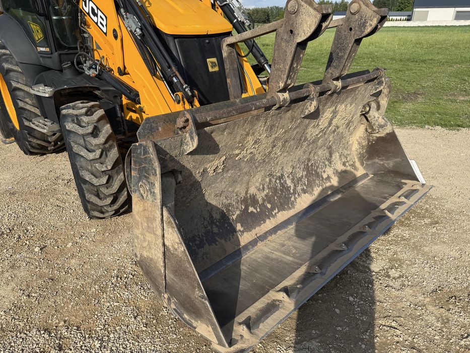 Jcb 3 cx KLIMATYZACJA 2013r ładny stan koparko ladowarka  jcb cat