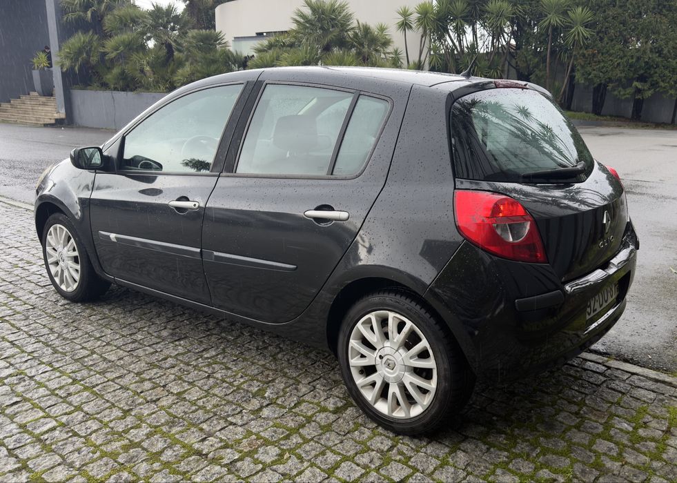 Renult Clio 1.5 DCI 75 CV Ano 2007 ( Selo Barato )