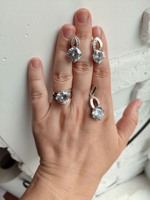 Срібний набір із трьох елементів