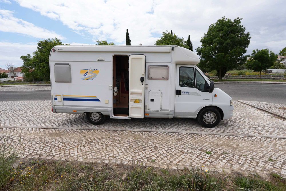 Autocaravana Bürstner T595 2.8 HDI | 36.100 km | Solar 420W + LiFePO4