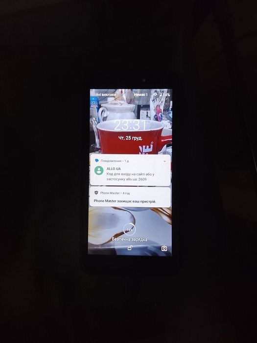 Продам телефон Техно з чехлом