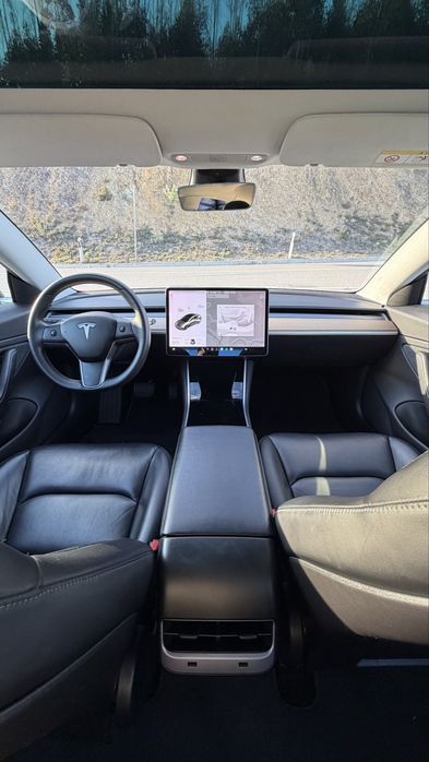 Tesla model 3 standard plus