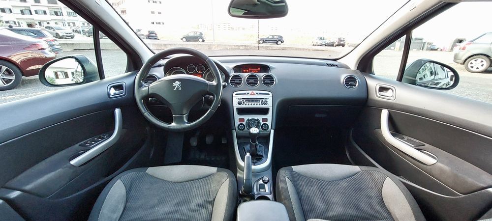 Peugeot 308 SW — fotografia 9