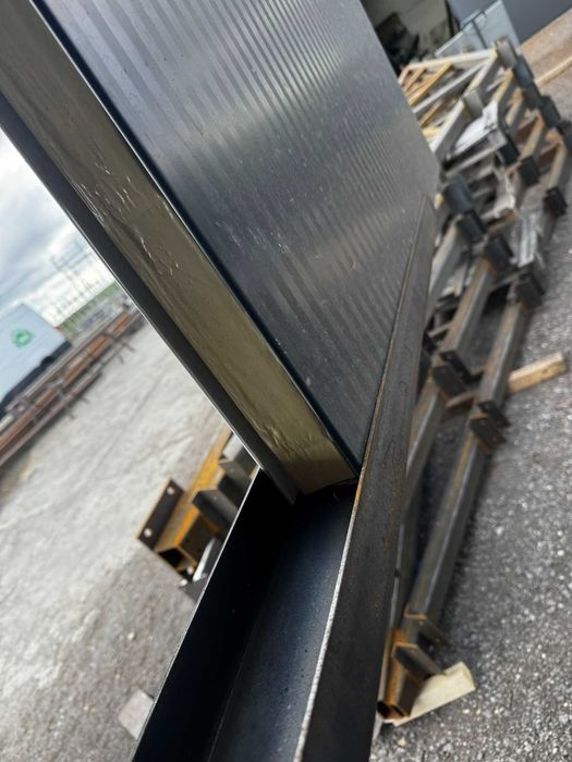 Ceownik do płyt warstwowych 87mm konstrukcja bramy