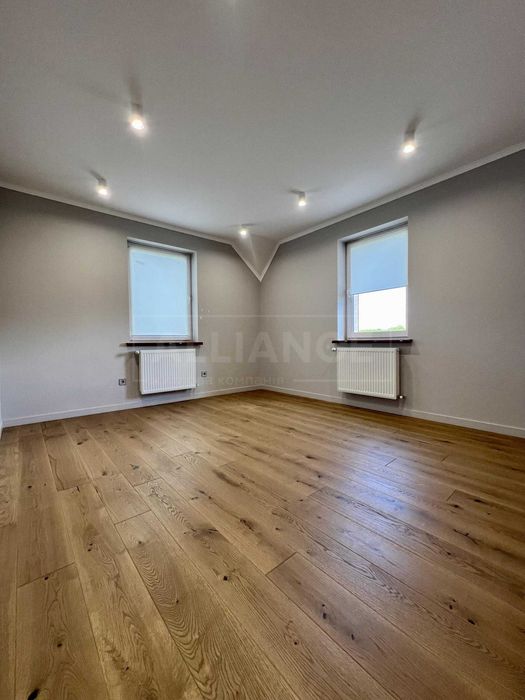 Просторий 2х пов. будинок з ділянкою 9 сот. Ремонт, меблі та техніка!